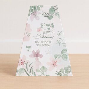 BNIB Bath Bomb Collection - 12 Fizzes